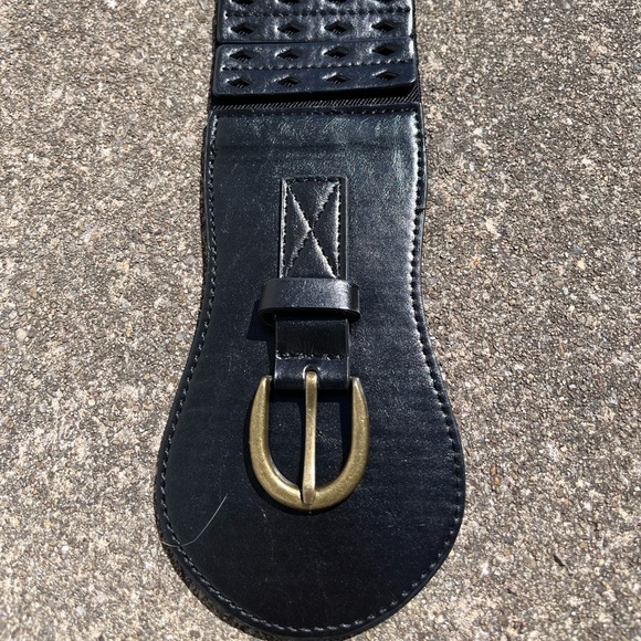 Beltiscool Brand Black Leather Expandable Belt in S/M - Picture 3 of 11